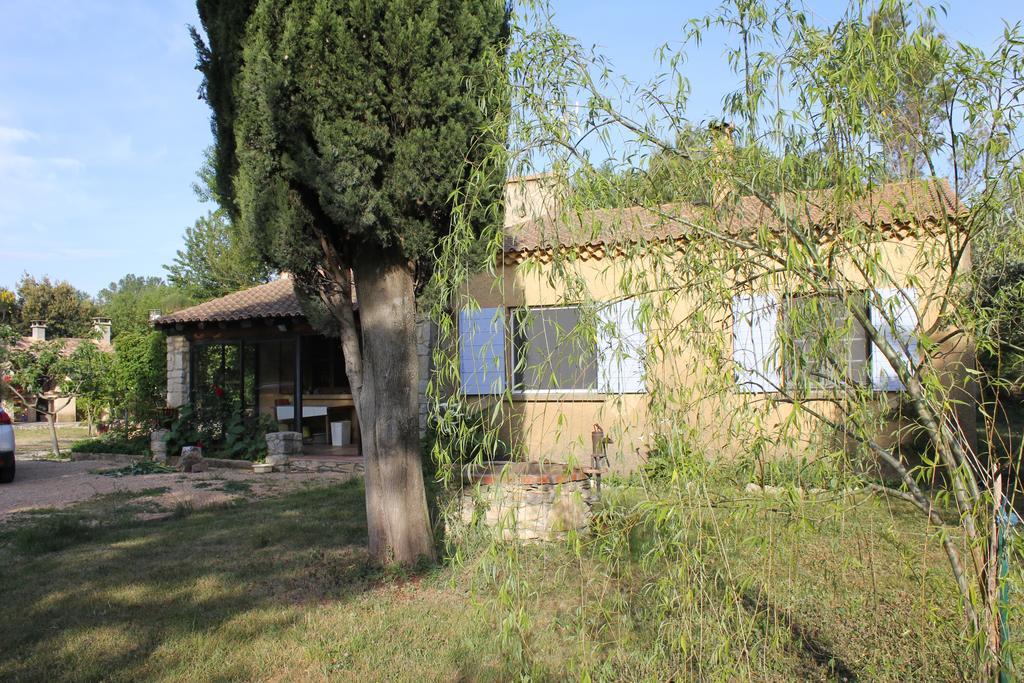 B&B Le Petit Frigouye Рошфор-дю-Гар Экстерьер фото